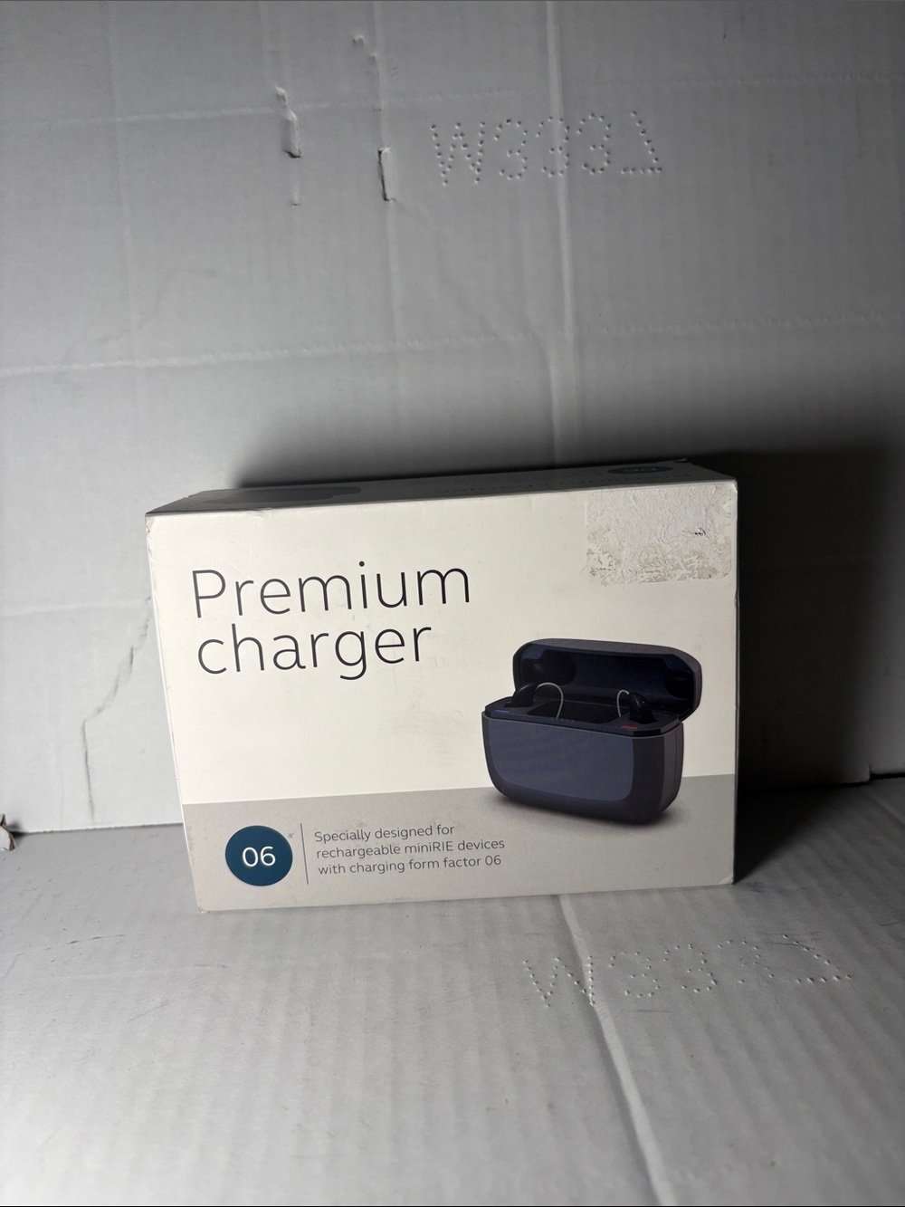 GN ReSound Premium Charger for Rechargeable miniRIE Hearing Aids Form Factor 06